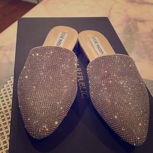 PRICE DROP. Steve Madden Mules